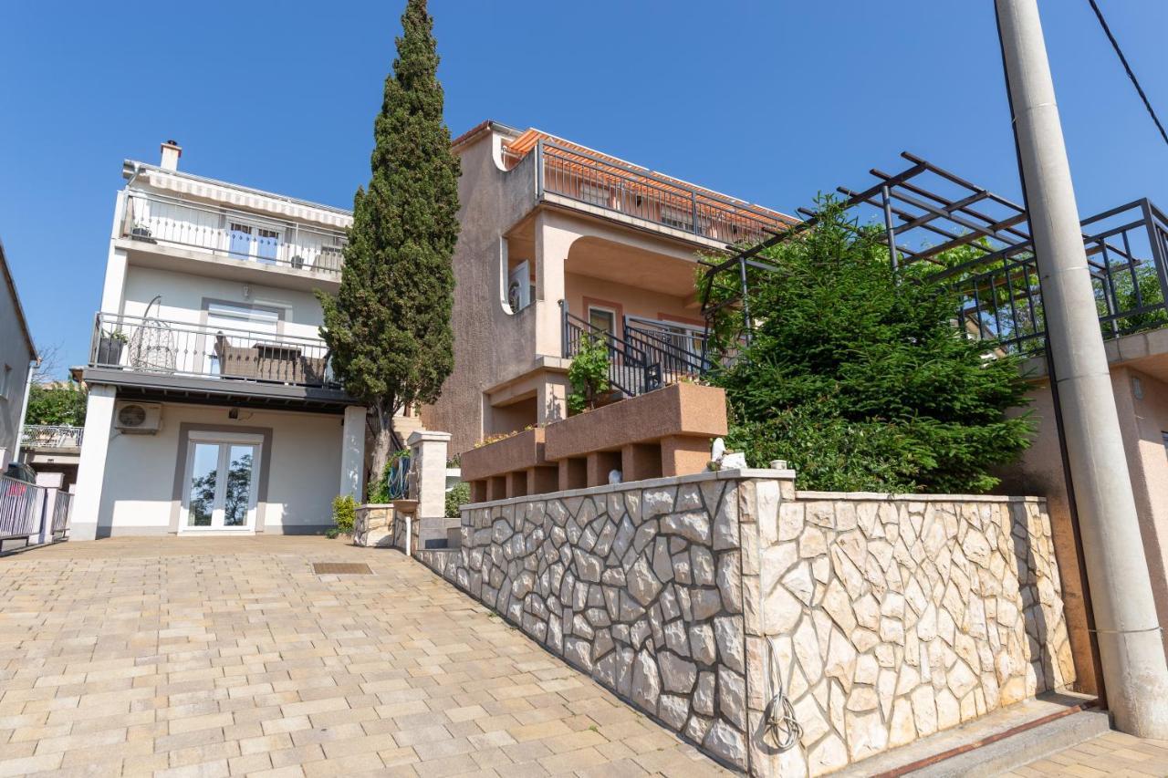 Apartman Mia Senj  Buitenkant foto